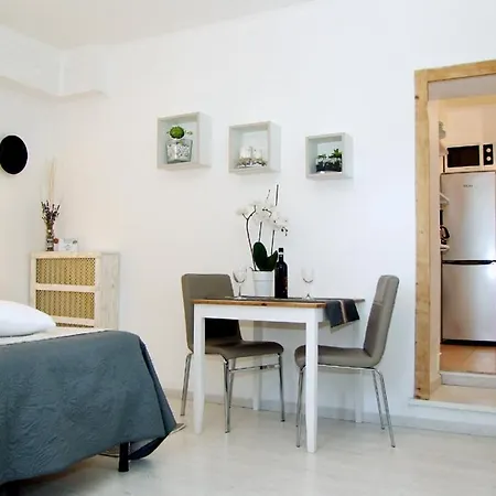 Apartmán Monolocali In Casa Con Giardino